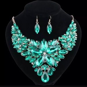 Rhinestone Necklace Set